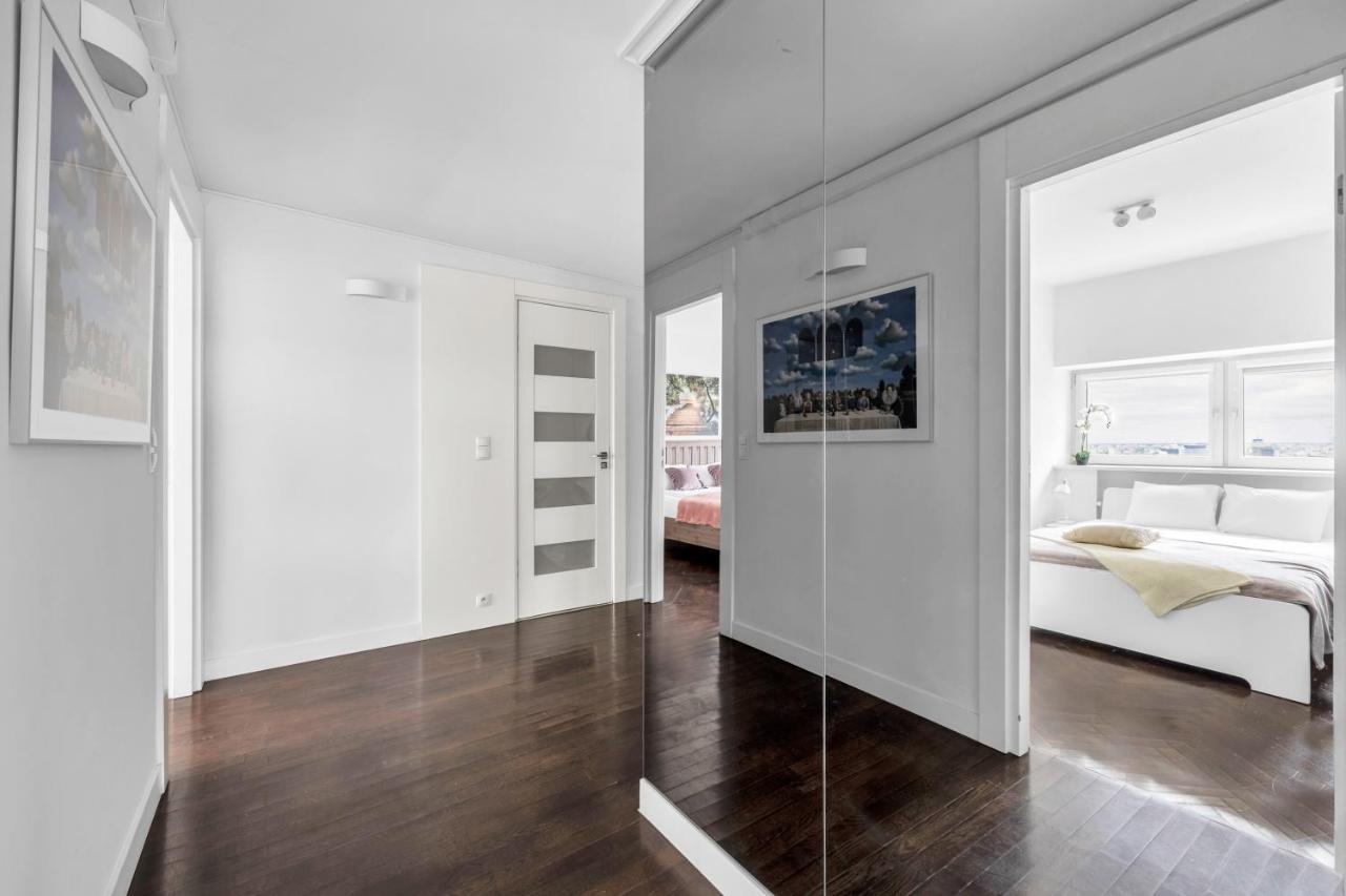 23Rd Floor 3Br Apt With Views Of Warsaw Varsóvia Exterior foto