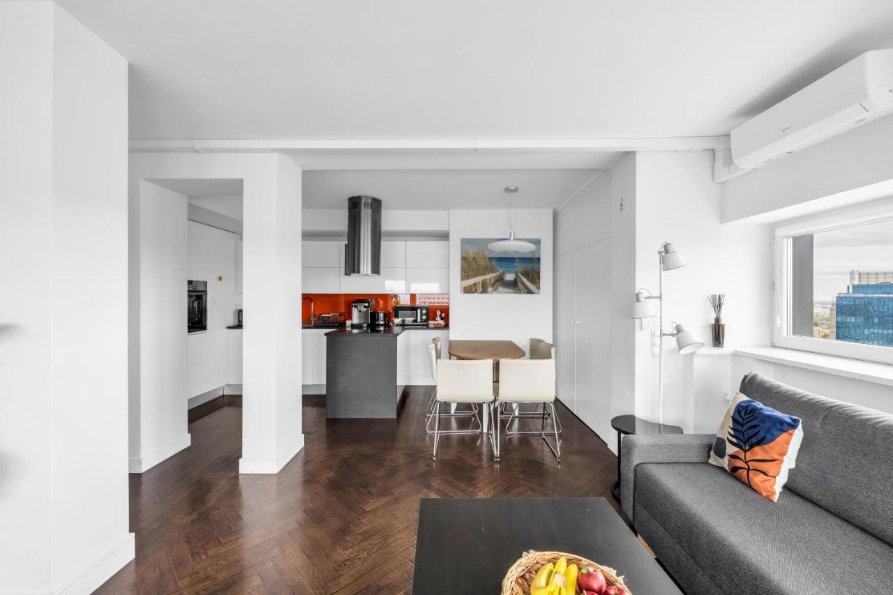 23Rd Floor 3Br Apt With Views Of Warsaw Varsóvia Exterior foto