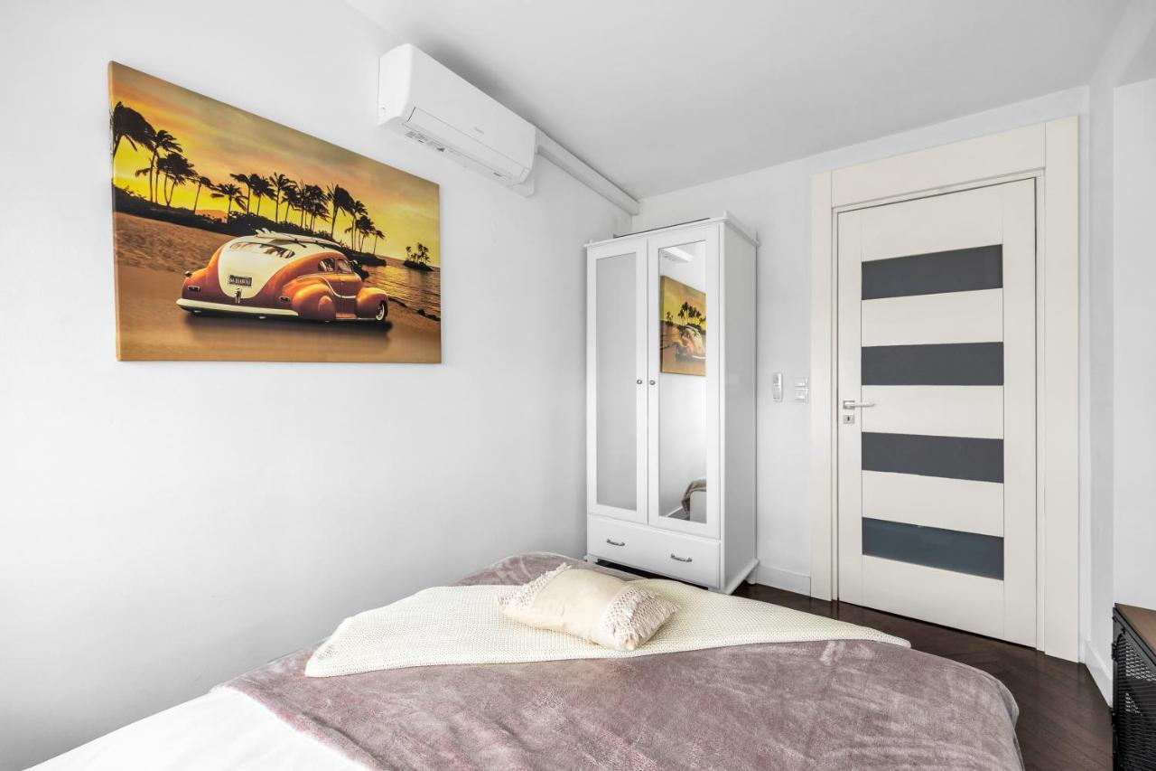 23Rd Floor 3Br Apt With Views Of Warsaw Varsóvia Exterior foto